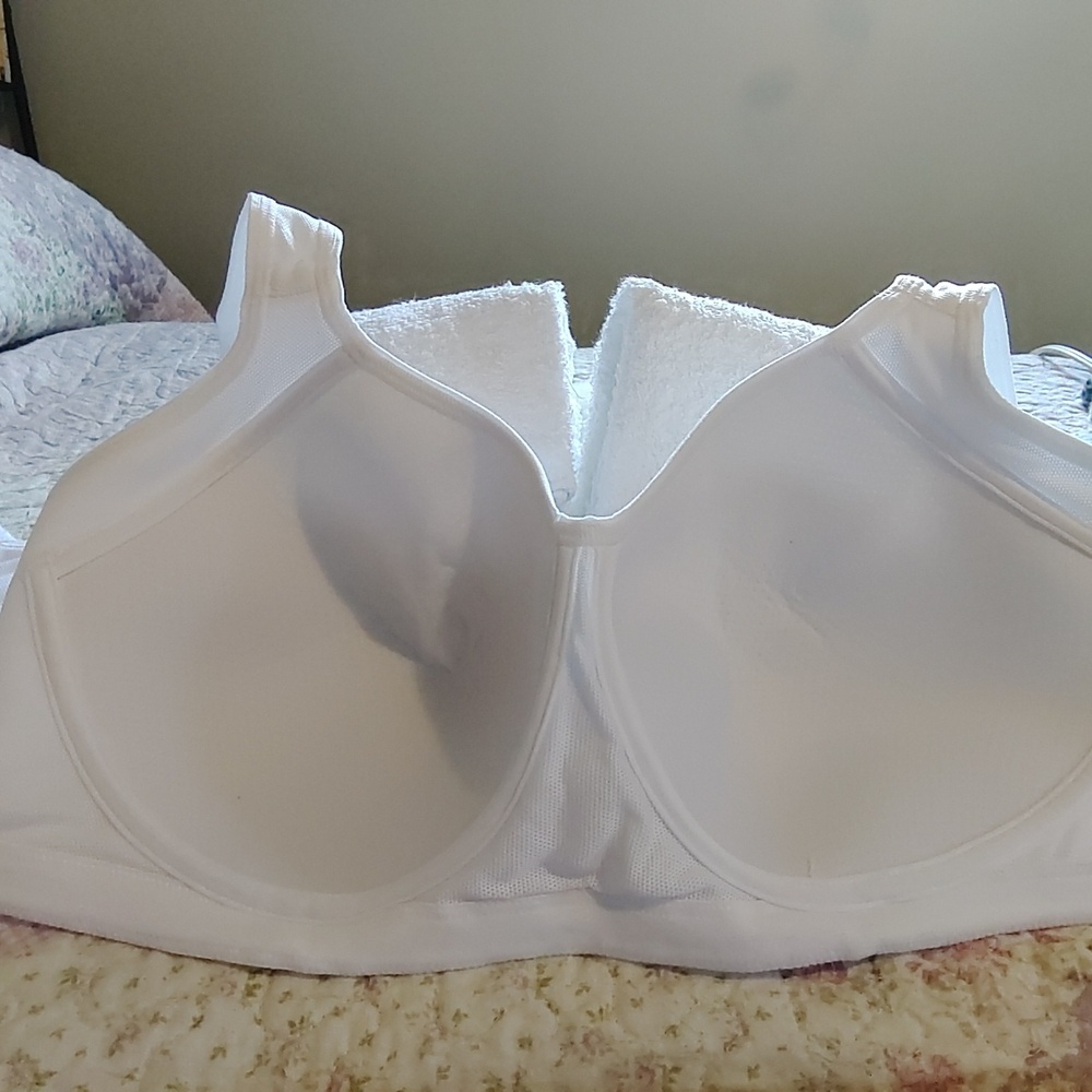 Bra - Picture 2 of 3